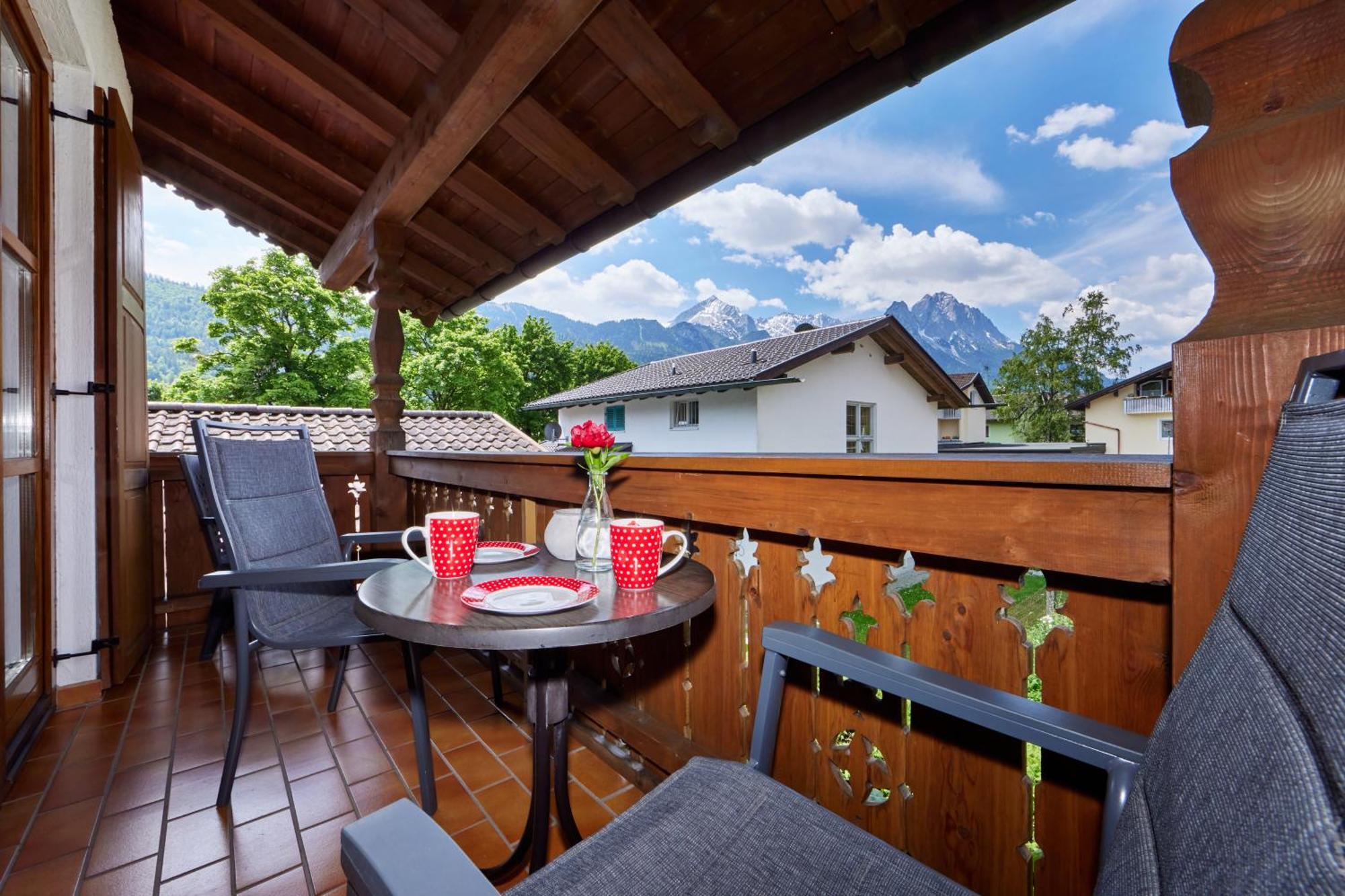 Ferienwohnungen Alpspitzecho Garmisch-Partenkirchen Exteriör bild