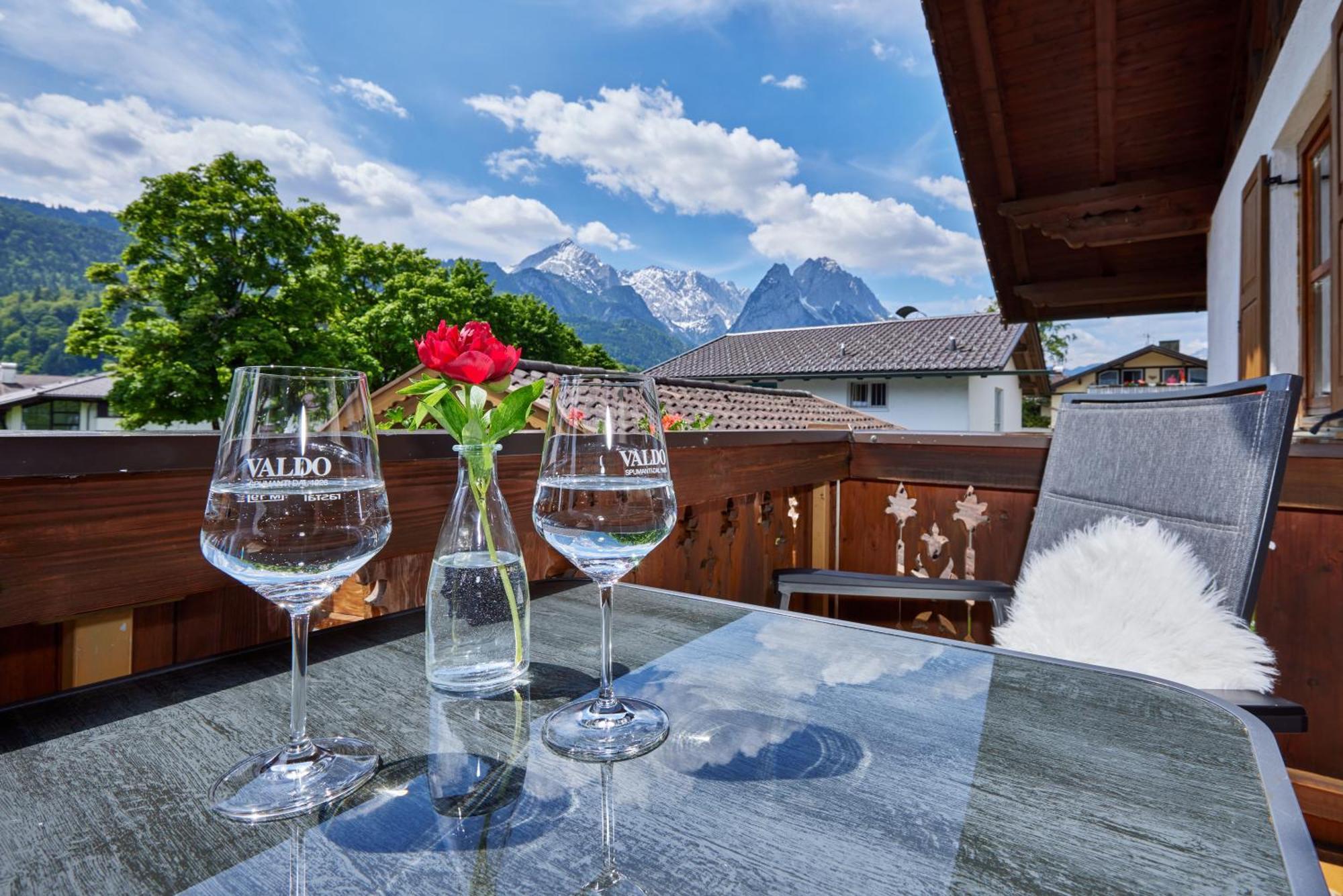 Ferienwohnungen Alpspitzecho Garmisch-Partenkirchen Exteriör bild
